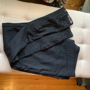 Skinny Ann Taylor lacy leggings